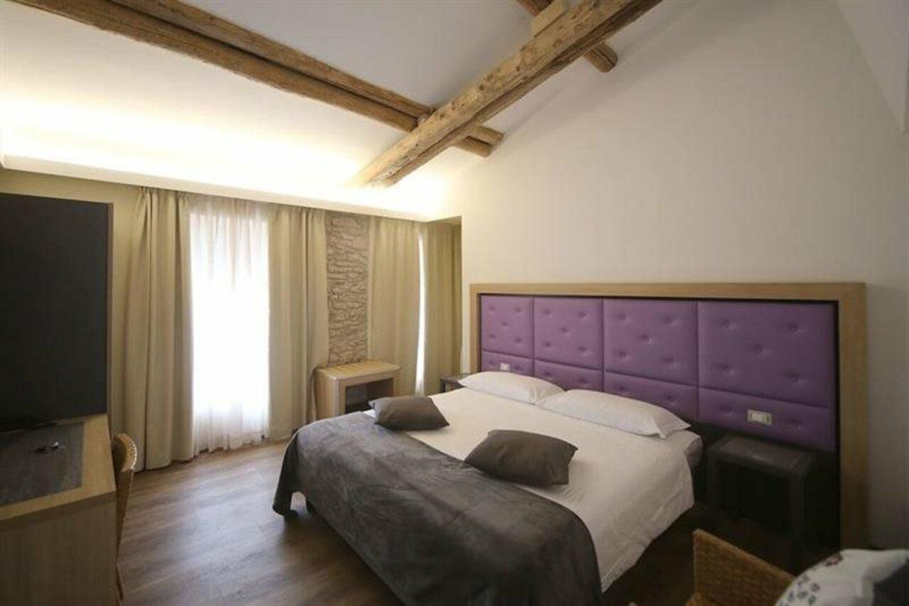 Hotel Corona 4*